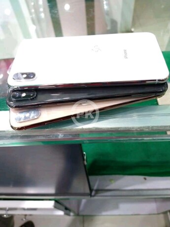 iphones-big-0