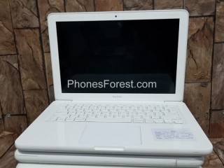 Apple Macbook 13 A1342 (Mid 2010/2012) Excellent condition with Good Battery Backup