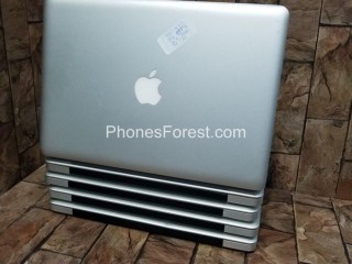 Apple Macbook Pro 13 A1278 (Mid 2009/2010) 13.3" Excellent Condition with Good Battery Backup